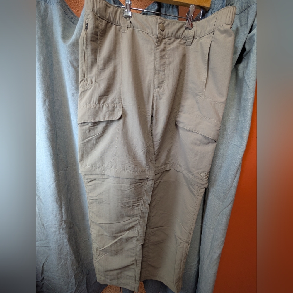 The North Face Men's Tan Cargo Pants